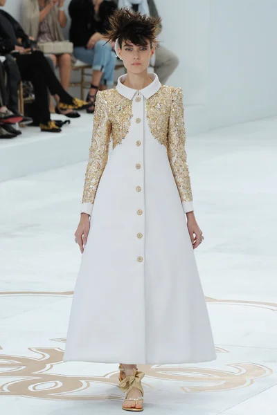 Look 63